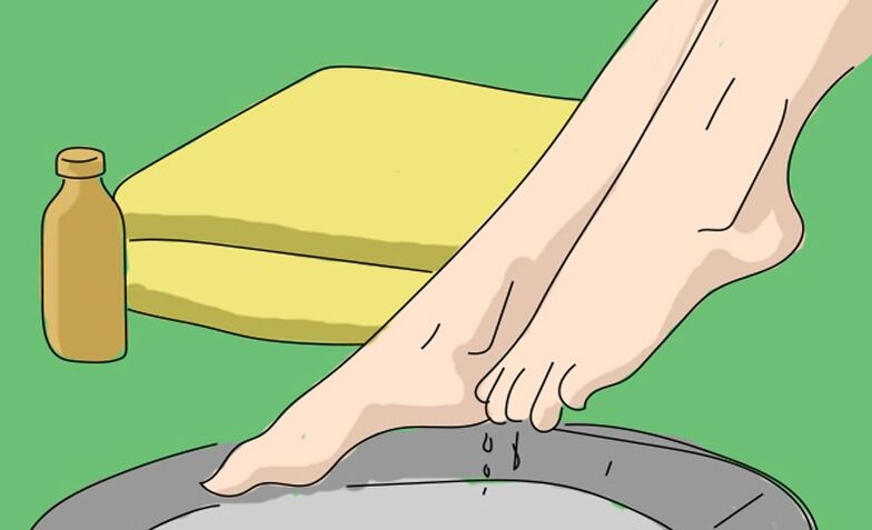 Kúpeľ z jablčného octu na plesne nôh